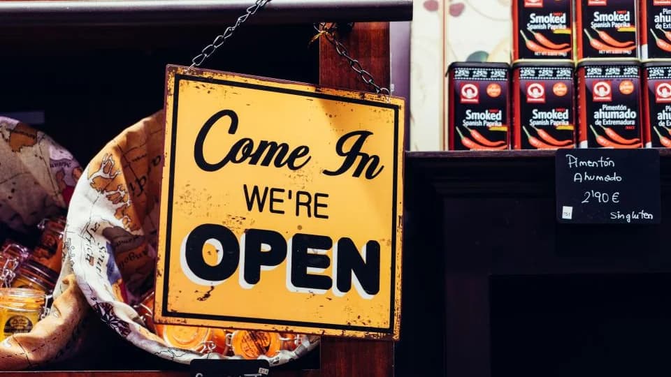A clearly defined custom e-commerce development engagement aligned with the business need service outcome