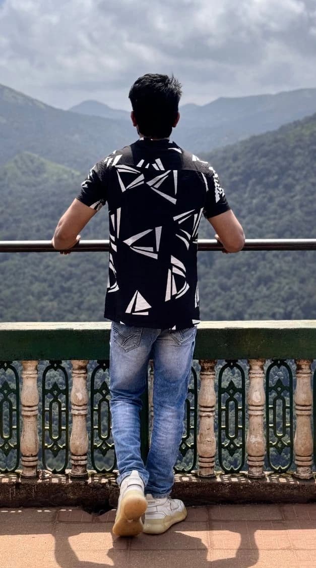 photo of Amar Karthik - founder and ceo of UnikBrushes