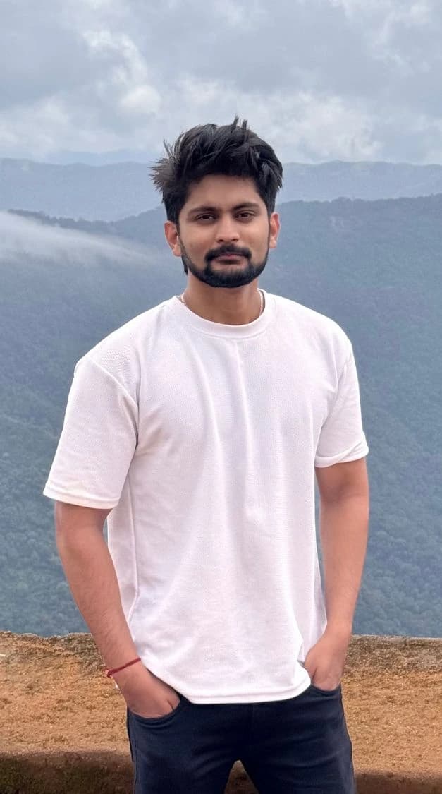 photo of Amar Karthik - founder and ceo of UnikBrushes