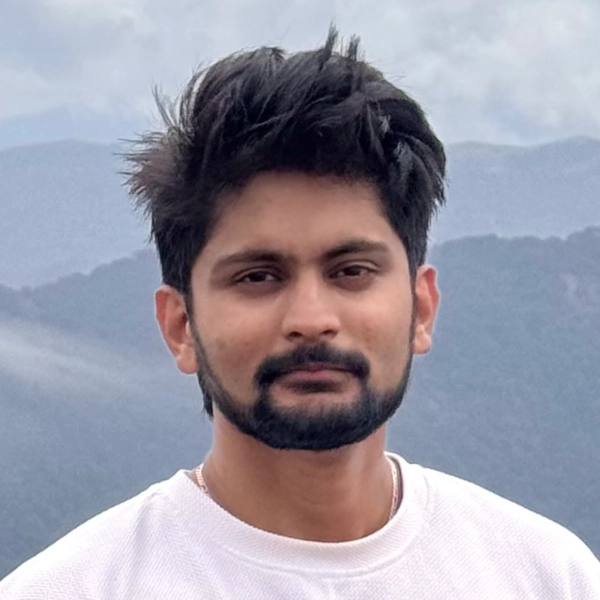 Amar Karthik Headshot